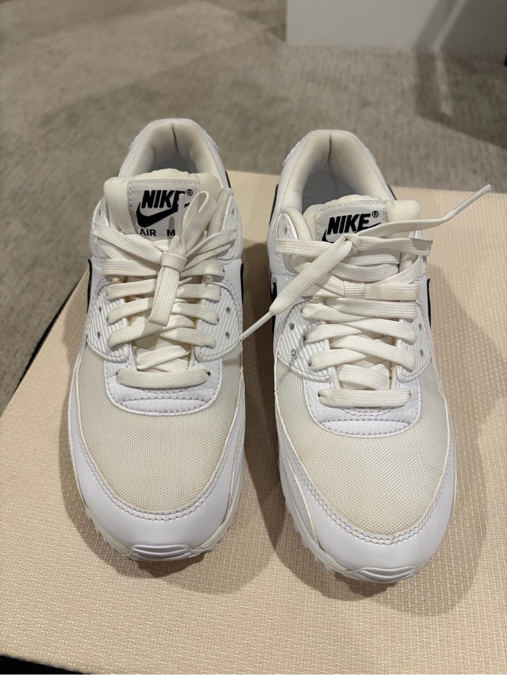 Nike Air Max 90 Casual Sneakers (Unisex)